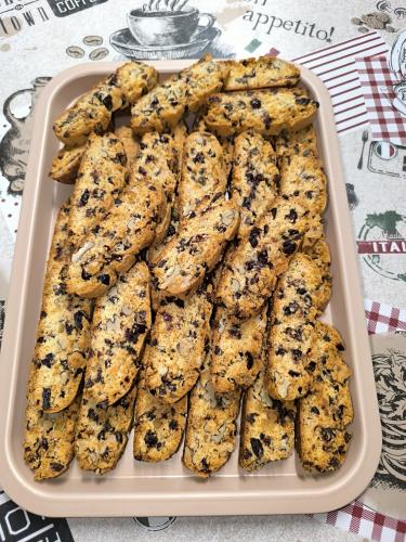 Diós-áfonyás-narancsos biscotti