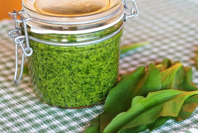 Medvehagyma pesto